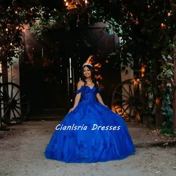 Kráľovská Modrá Perly 3D Kvety Quinceanera Šaty plesové Šaty Ramena Crystal Korzet Sladké 15 Vestidos De Quinceañera