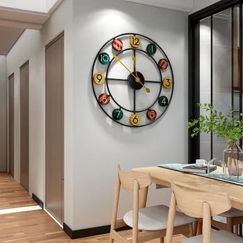 Nástenné hodiny Jednoduché a luxusné Domácnosti, dekoračné hodiny Nástenné závesné Európsky štýl kruhové Roman creative